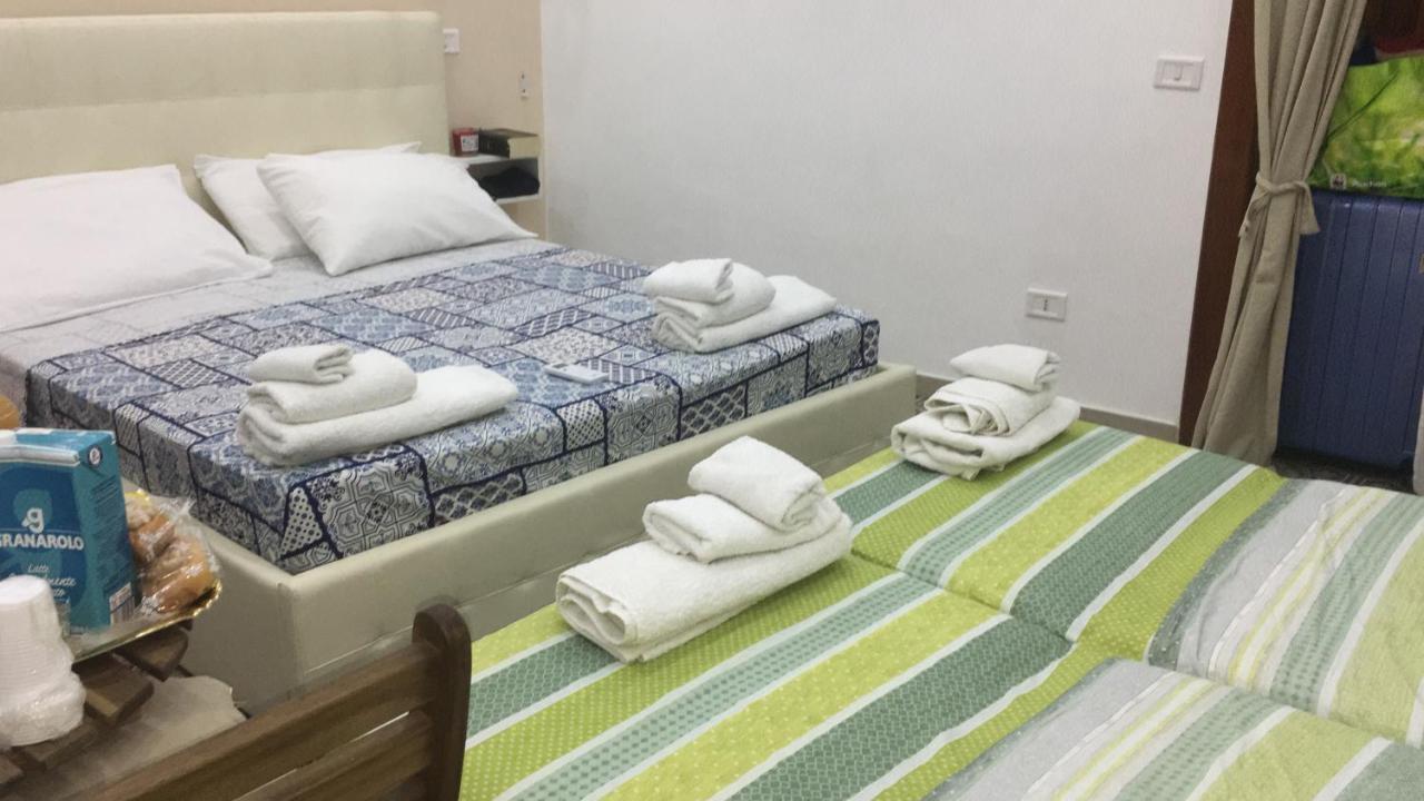 Decumani Prestige Bed & Breakfast Napoli Exterior foto